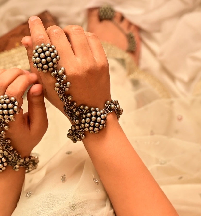 AARA - Statement handflower | hathfool | Ring bracelet - Bloom - By Sushmita