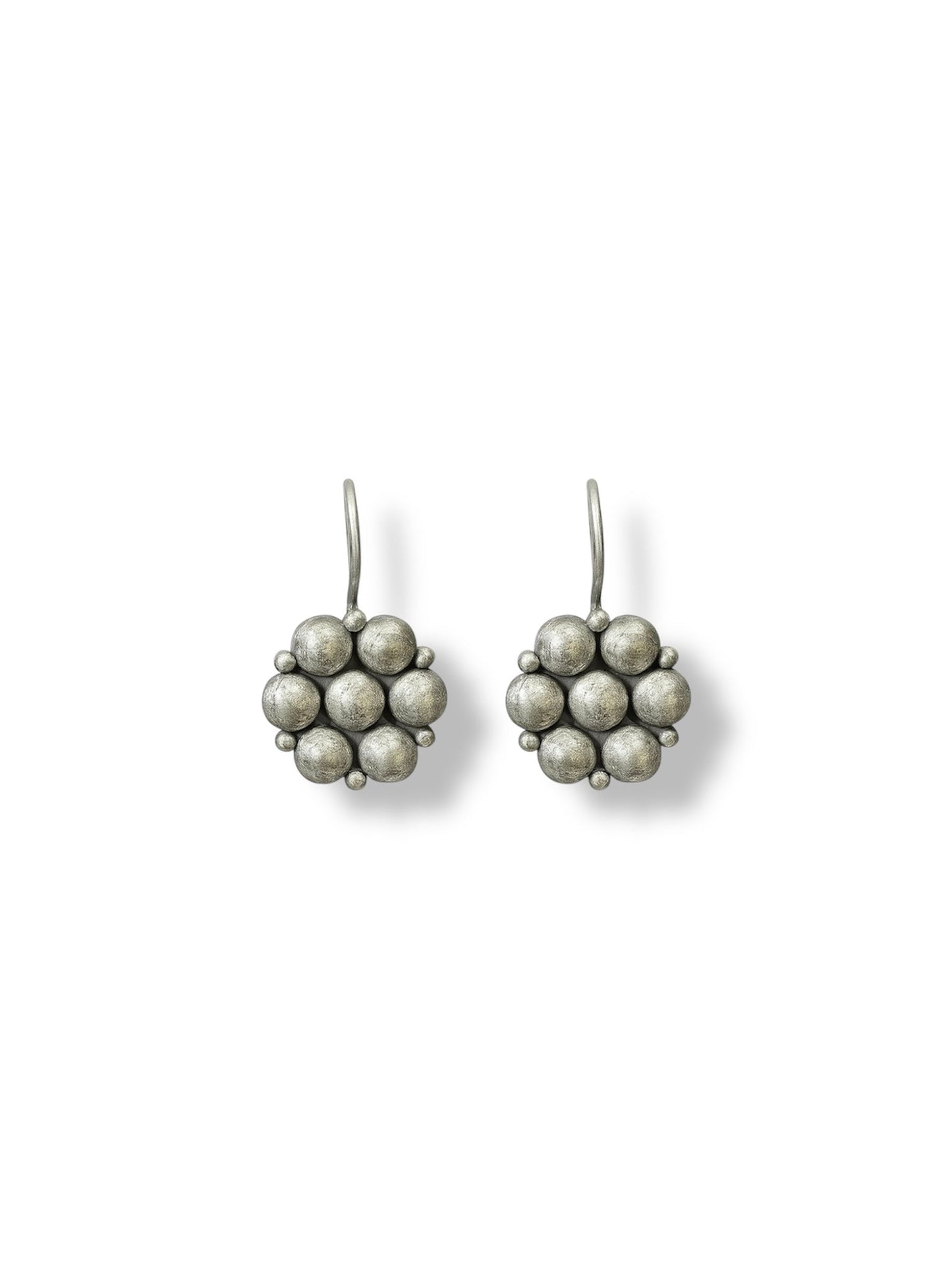 Flower hook studs