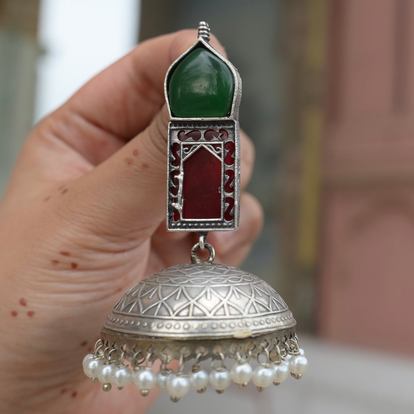 TAJ MAHAL | Monalisa Stone silver Jhumka with white pears n