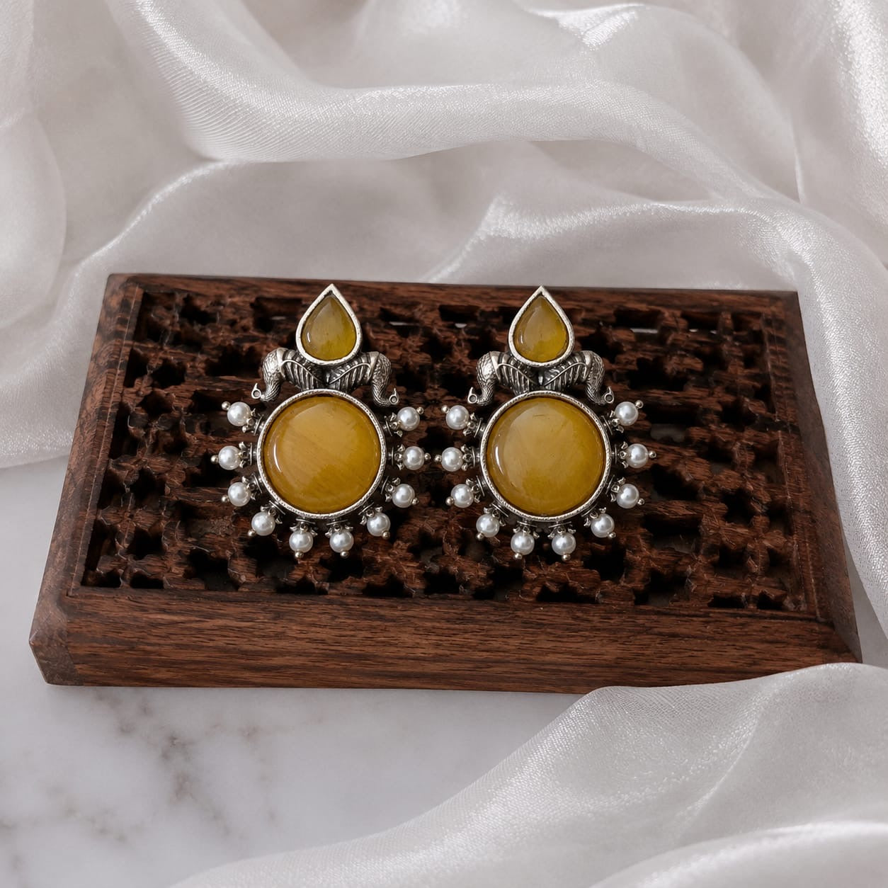 Monalisa stone Statement light-weighted  Silver Earrings