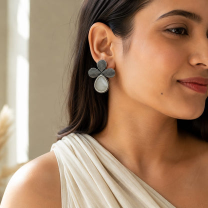 Monalisa stone Statement light-weighted  Silver Earrings
