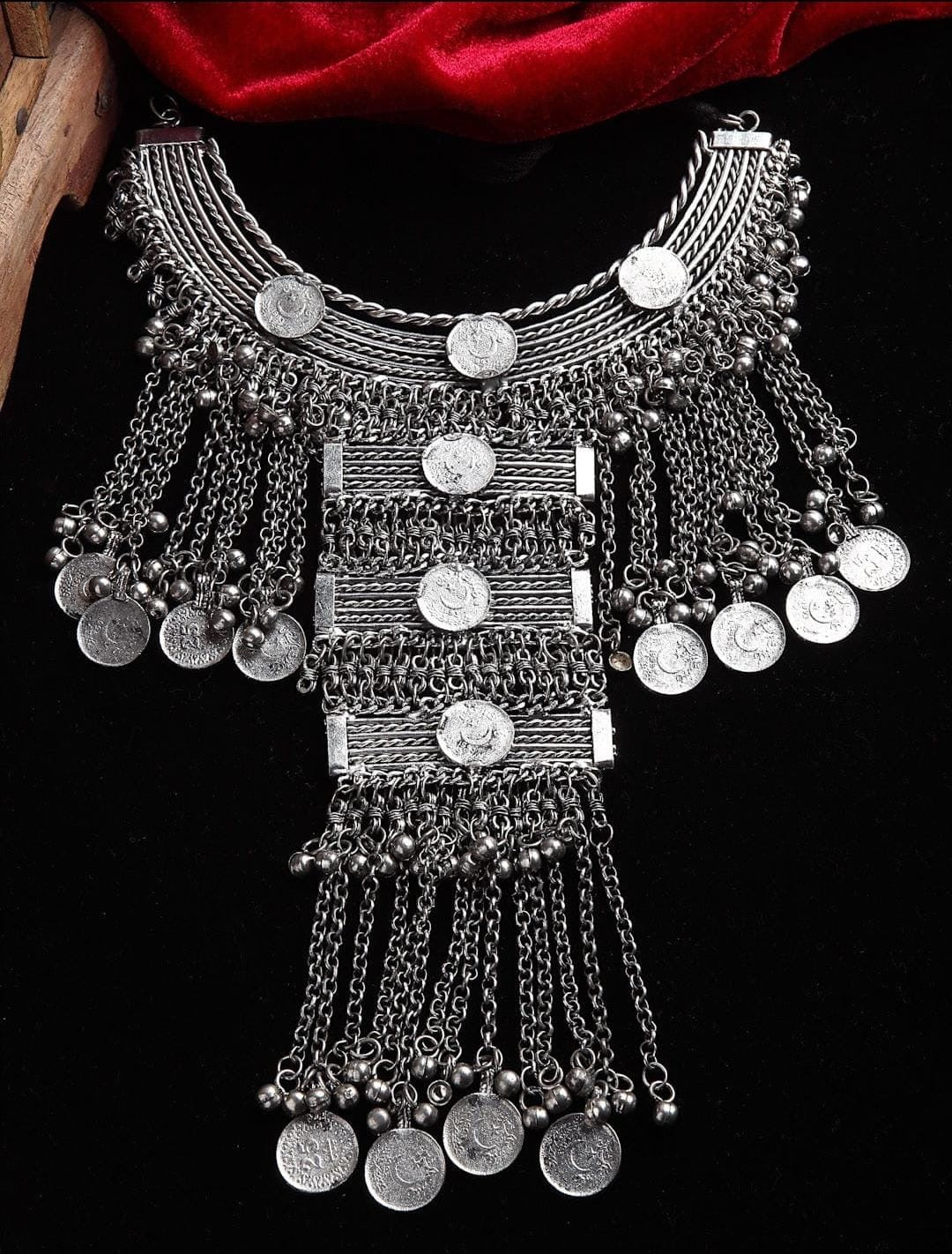 Silver statement necklace set