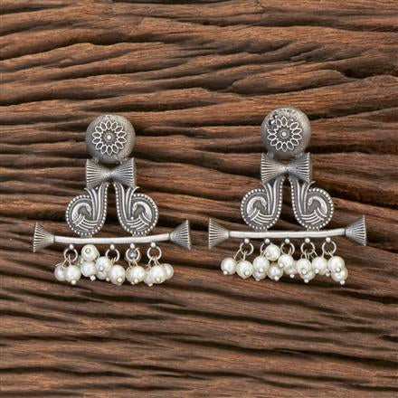 Antique silver lookalike Earrings with white pearls