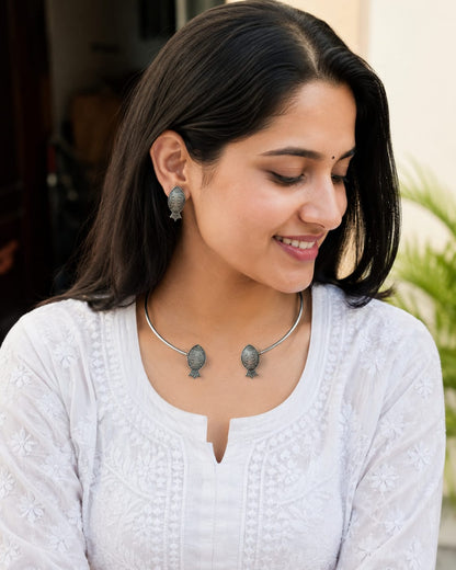 Meher statement Hasli collar Necklace with Earrings