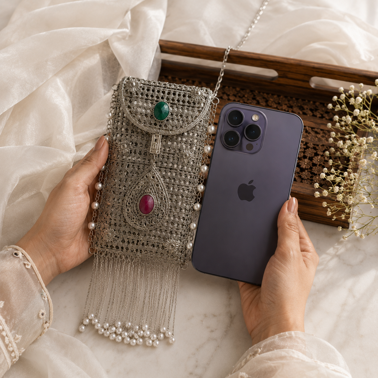 Mobile Chaandi bags | Silver Mobile purse