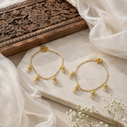 Golden design minimal Anklets | Payal