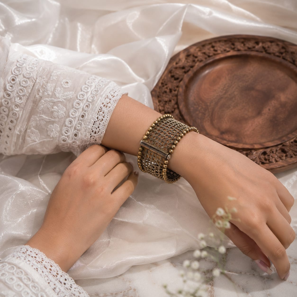 Dual tone Statement Kada Bracelet | Timeless bracelet