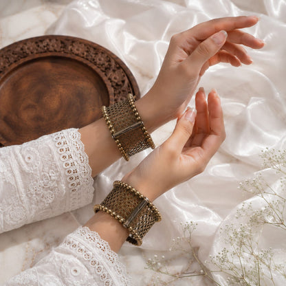 Dual tone Statement Kada Bracelet | Timeless bracelet