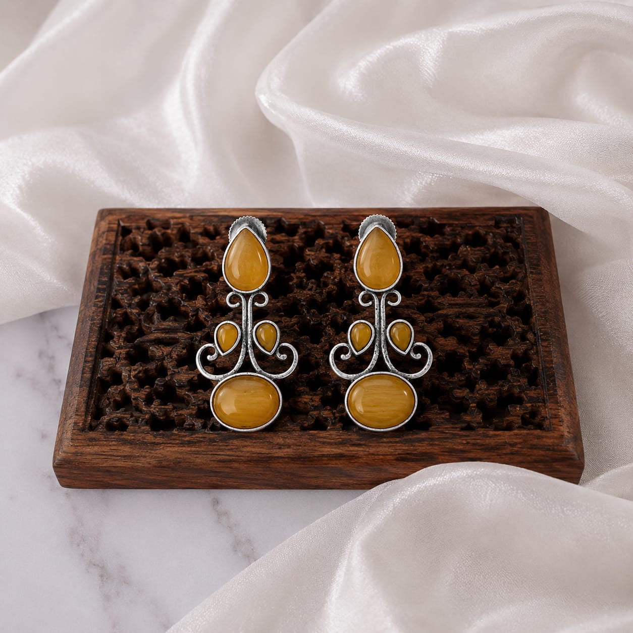 Monalisa stone Statement light-weighted  Silver Earrings