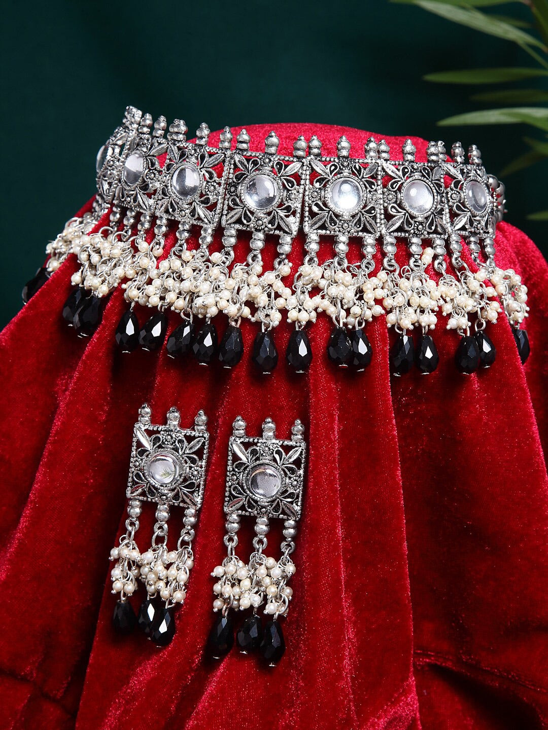 Silver-Plated Black & White Stone-Studded Jewellery Set